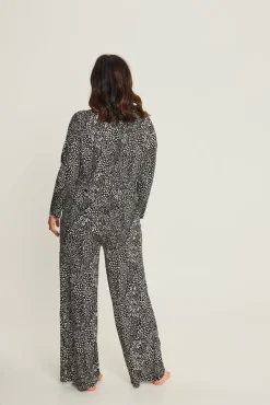 Mae Harrie Set