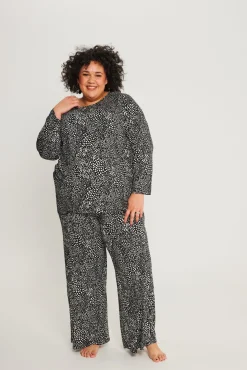 Mae Harrie Set